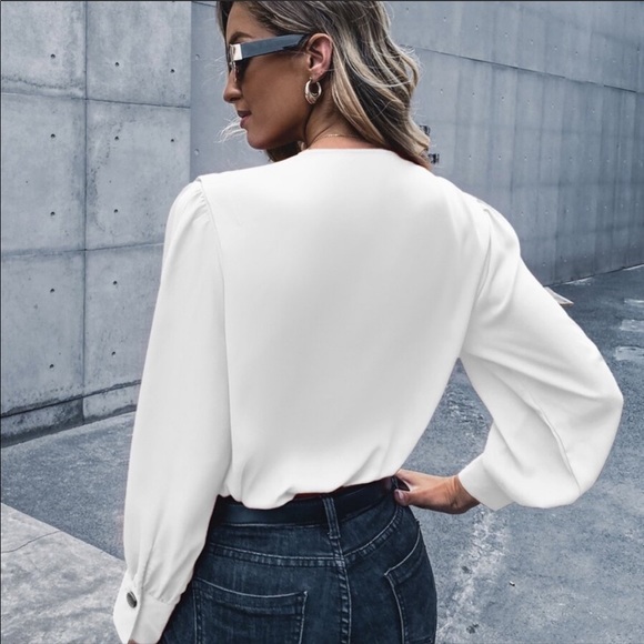 Black  classic v neck surplice bodysuit - Picture 4 of 13